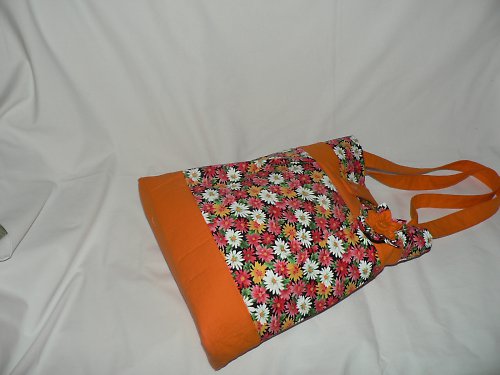 Kytičková oranžová — foto 3
