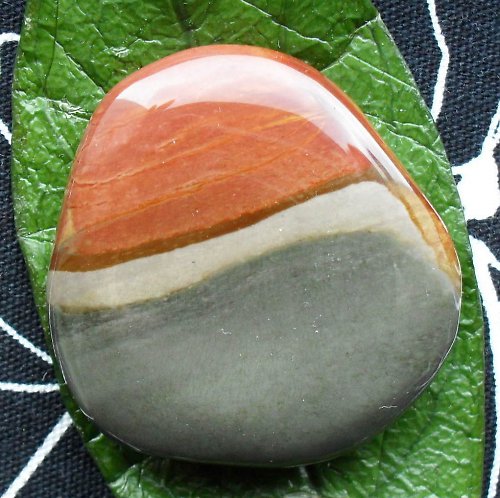 Luxusní jaspis polychrom 41x28x11mm — foto 2