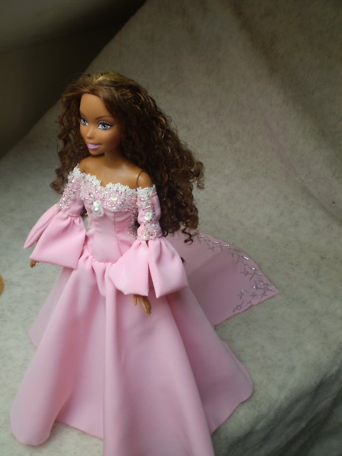 Šatičky pro Barbie — foto 3