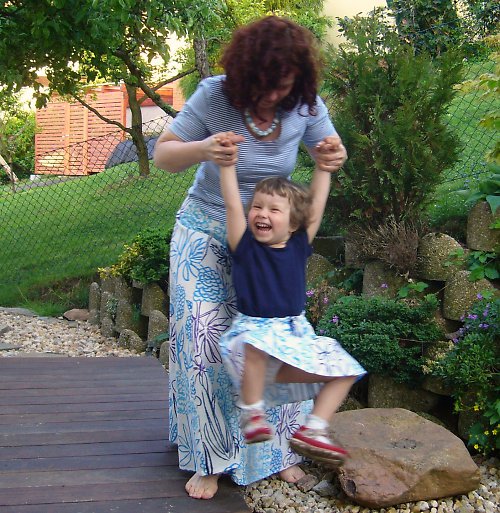 SLEVA 50%: JÁ A MAMI: 2x "točavá s kytičkami" — foto 3