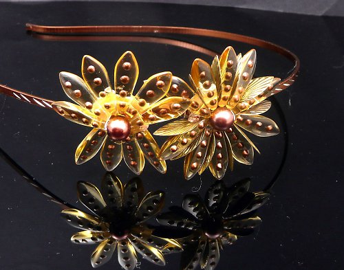 Čelenka : " Sunflowers " — foto 3