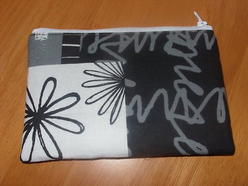 Universální taštička do kabelky — foto 2