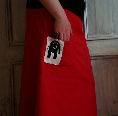 Sukně s černými slony,sleva -skirt — foto 6