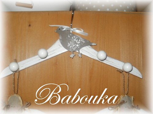 Ramínko s věšáčky — foto 2