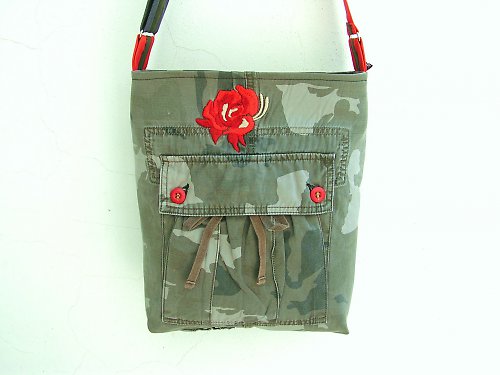 Malá kabelka ROSE ARMY BAG - PARROT® — foto 4