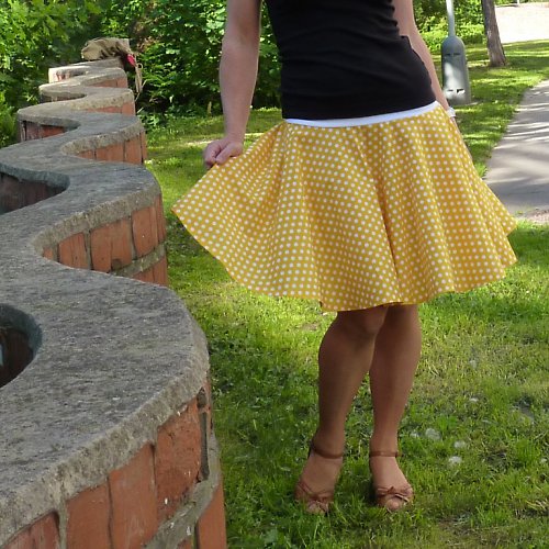 Sluneční kolová a puntíkatá ... — foto 2