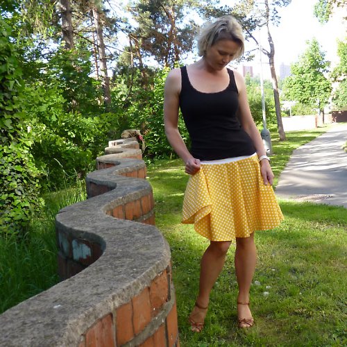 Sluneční kolová a puntíkatá ... — foto 3