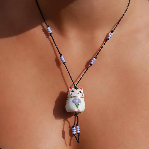 Maneki neko kočička barvínková — foto 4