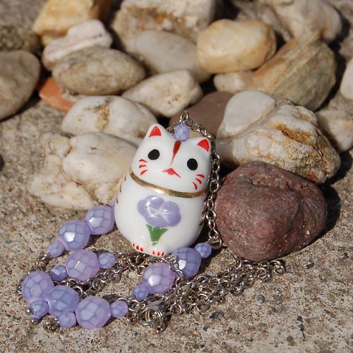 Maneki neko kočička barvínková 2 — foto 4