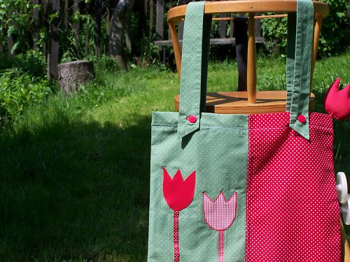 Pytlík zelená s tulipány — foto 3