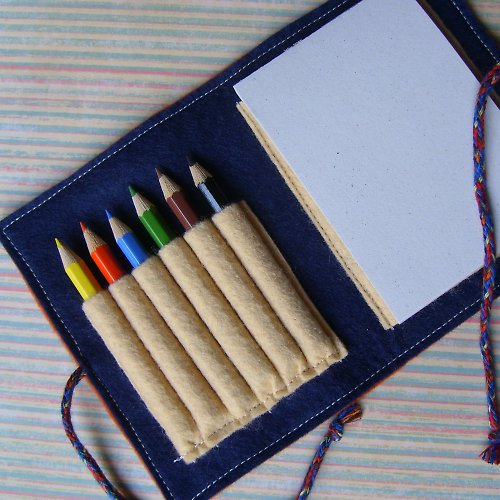 Bloček a pastelky — foto 3