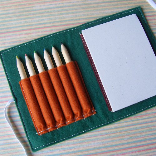Bloček a pastelky — foto 4