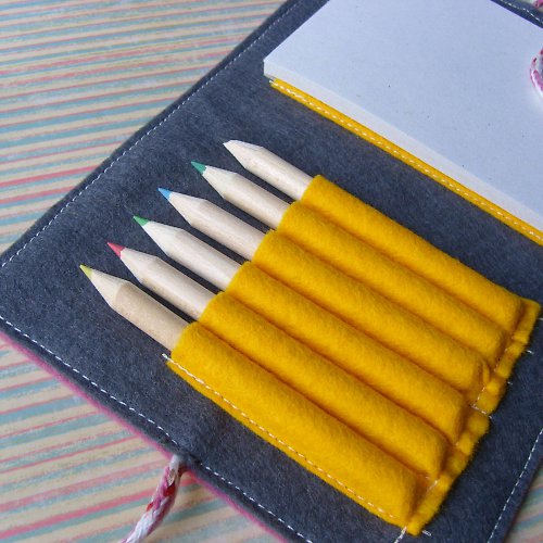 Bloček a pastelky — foto 3