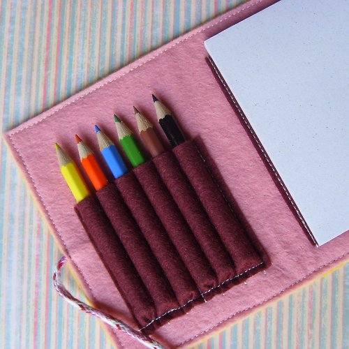 Bloček a pastelky — foto 3