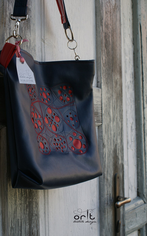 Blue and Red — foto 3