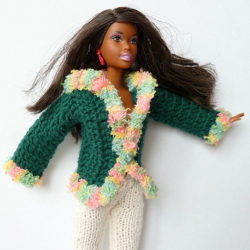 Tmavě zelený kabátek pro Barbie — foto 6