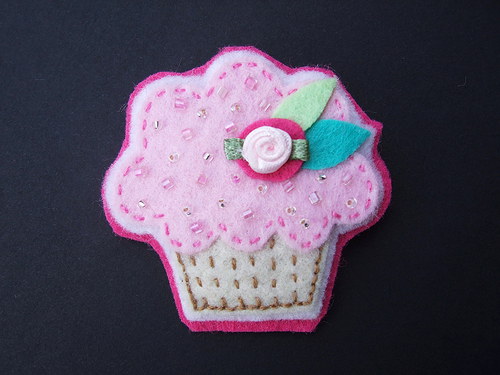 Cupcake růžový - brož — foto 3