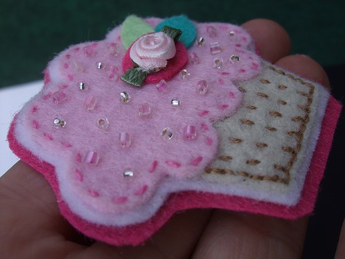 Cupcake růžový - brož — foto 4
