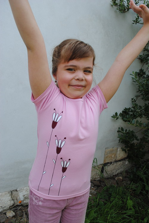Ručně malované tričko s kytkami 4-5 roky — foto 2