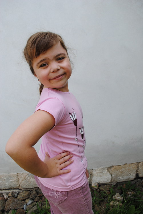 Ručně malované tričko s kytkami 4-5 roky — foto 3