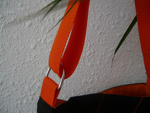 Černo-oranžová — foto 2