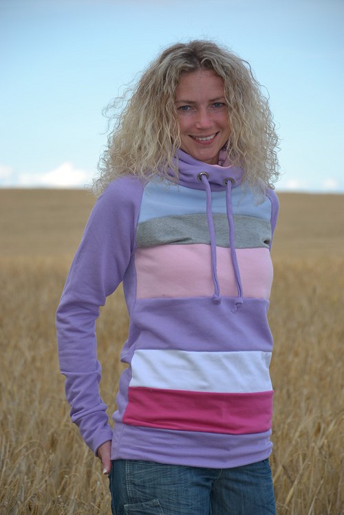 Fialová mikina — foto 2