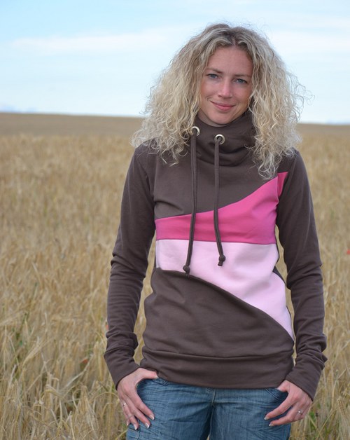 Hnědá mikina — foto 2