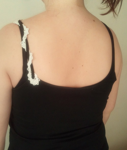 Černý nátělník — foto 3