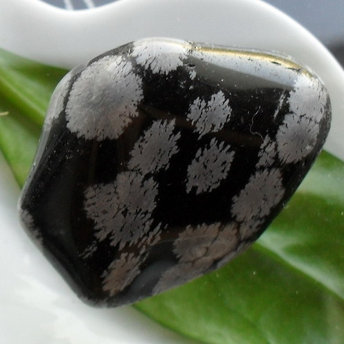 Obsidián vločkový MAXI 36x28x18mm — foto 2