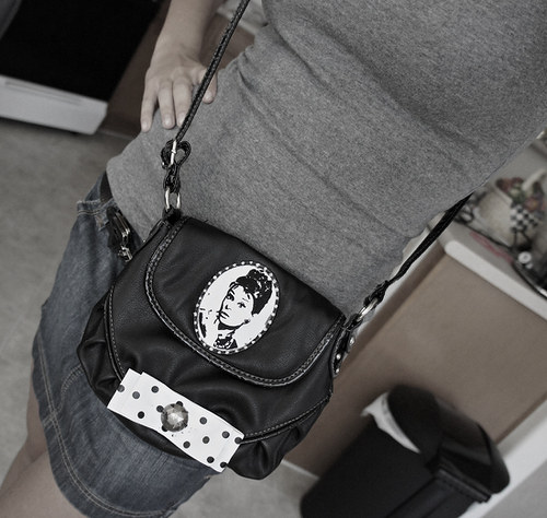 Crossbody s Audrey Hepburn — foto 3