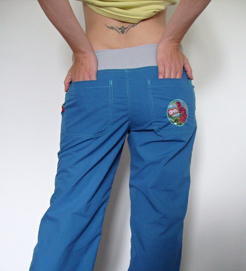 Sportovní kalhoty — foto 3