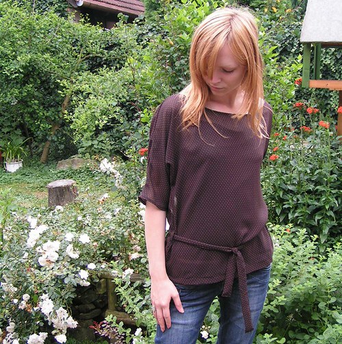 Hnědá halenka puntík — foto 4