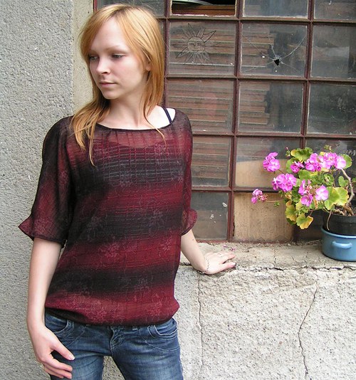 Bordó halenka kytičky — foto 3