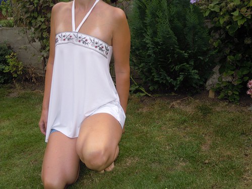 Biely top — foto 3
