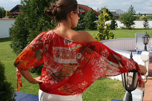 Červená letní blůzka — foto 4