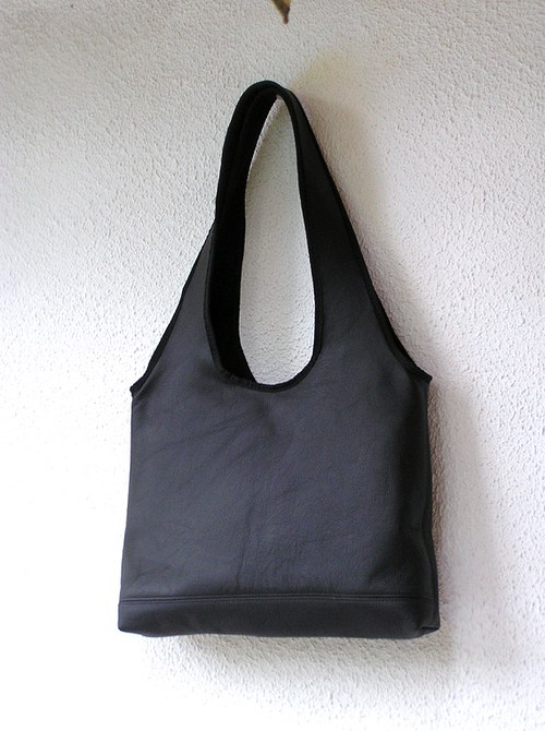 The Black Horizon no.2 - Parrot® — foto 3