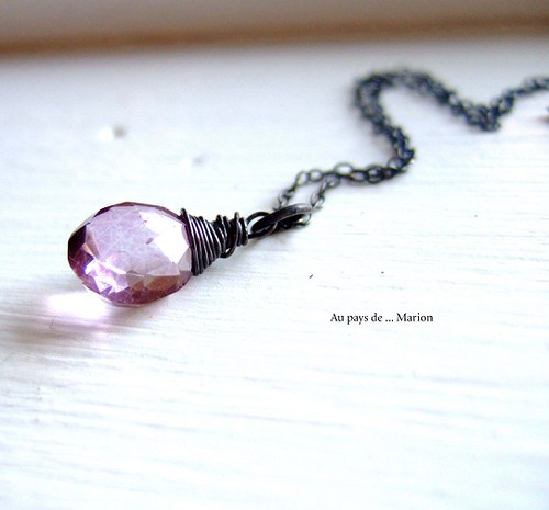 Náhrdelník violet... z kolekce "DARK" — foto 2
