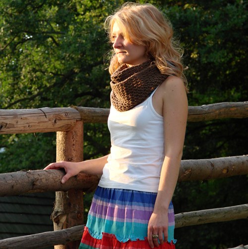 Brun (sleva) — foto 2