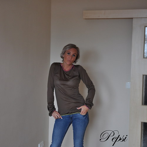 Úpletové triko — foto 2