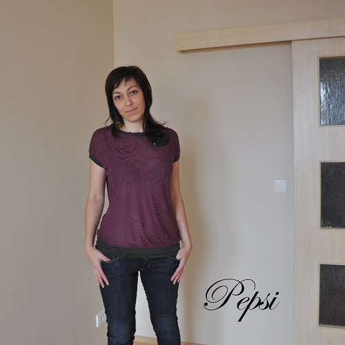 Triko s kytičkou — foto 3