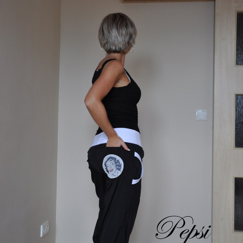 Sportovní kalhoty — foto 2