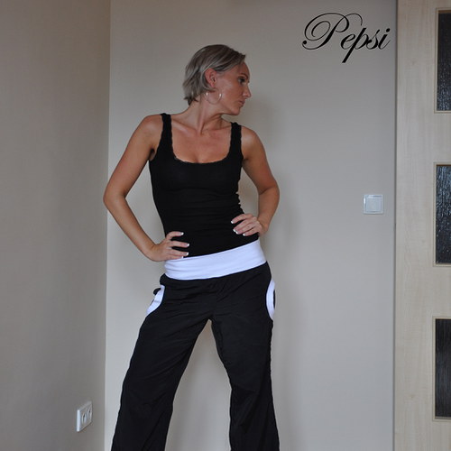 Sportovní kalhoty — foto 3