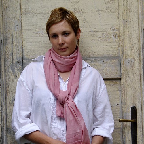 Ručně barvená šála SEDMIKRÁSKA — foto 2