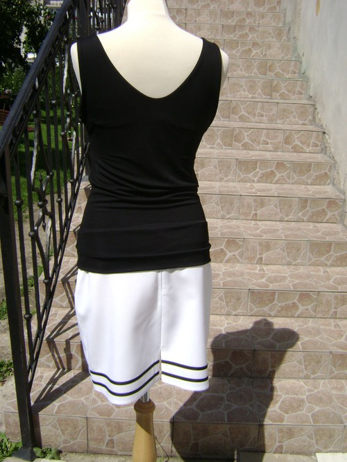 Černý top — foto 3
