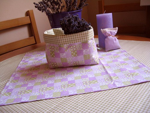 Fialový patchwork na zelené kostičce... — foto 4