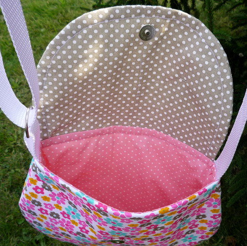 Minikabelka Kytičky a puntíky — foto 4