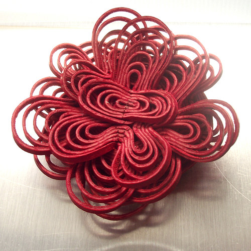 Lines - brož červená menší — foto 2