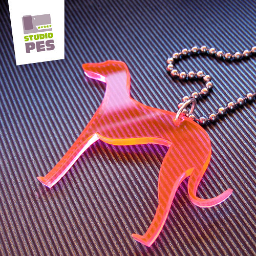 NÁHRDELNÍK greyhound II — foto 3