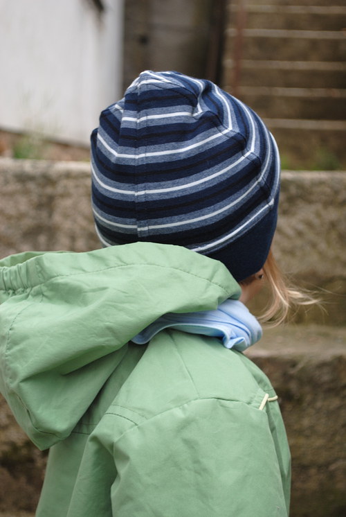 Dětská čepice - tmavě modrá 2-3 roky — foto 3