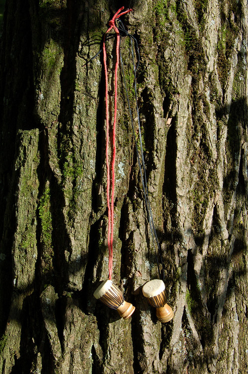 Přívěšek Djembe pro pravé bubeníky — foto 2